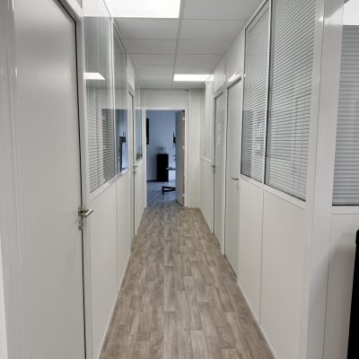 Cloison de bureau semi vitrée